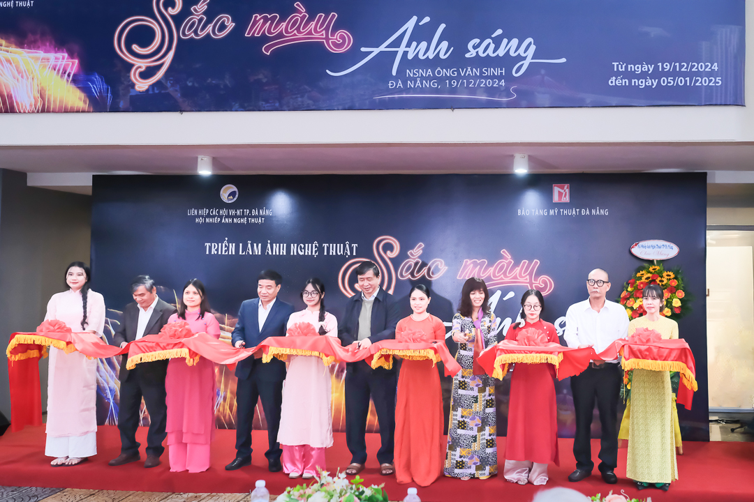 Triển lãm ảnh nghệ thuật “Sắc màu ánh sáng” của Nghệ sỹ nhiếp ảnh Ông Văn Sinh 